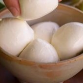 Queijo Bocconcini Bufala (Defumado ou Natural)-SOMENTE SOBRE EMCOMENDA